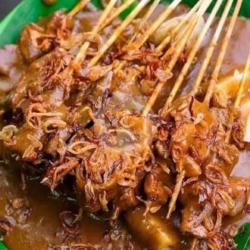 Sate Usus Kuah Campur