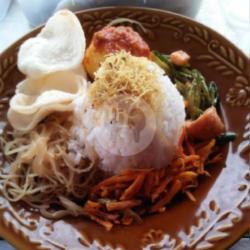 Nasi Gurih Komplit