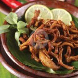 Lalapan Usus Goreng