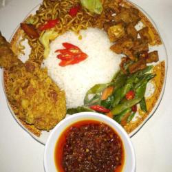 Nasi Campur   Ayam Crispy