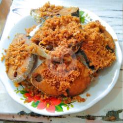 Ikan Tongkol Goreng Cabe Hijou