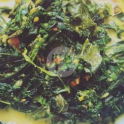 Sayur Daun Singkong Santan