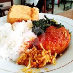 Nasi Bali Telor