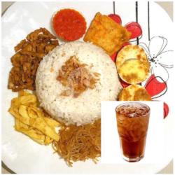 Nasi Campur Bali Telur Tahu Es Teh