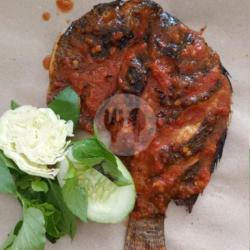 Nasi Ikan Mujaer Bakar