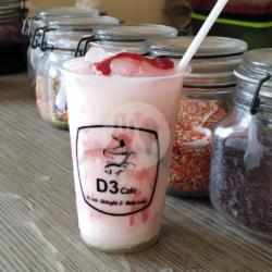 Strawberry Cheesecake Drink