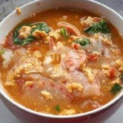 Kwetiau Rebus Telor Bakso Sosis Ayam