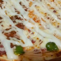 Duo Beef   Cheese Mayo Pizza (loyang 24cm)