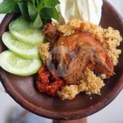 Ayam Dada Goreng Kremes