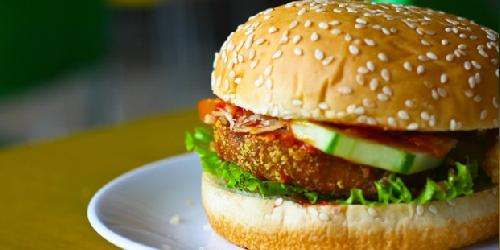 Burger,Kebab N Mie Nyemek Goreng Mr.Ang Pahlawan, Samarinda Ulu