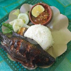 Nasi Nila Bakar Guling