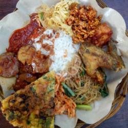 Paket Nasi Uduk Super (semur Jengkol   Ayam   Telor   Sayur)