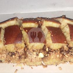 Martabak Manis Keju Pisang Cokelat Susu