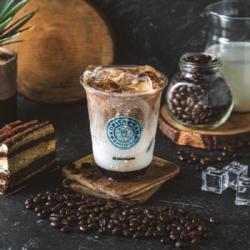 Es Kopi Susu Tiramisu