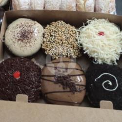 Donat Blackforest Mini 6pcs