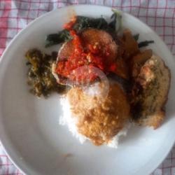 Nasi Tongkol Balado Telor Dadar,rames Komplit