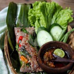 Nasi Merah Bakar Tuna (156kal)