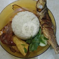 Nasi Sambelan Bandeng Goreng Plus 3t