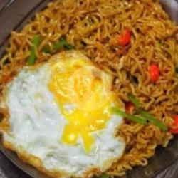 Mie Gor Telur Dadar