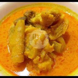 Gulai Tunjang Kaki Sapi