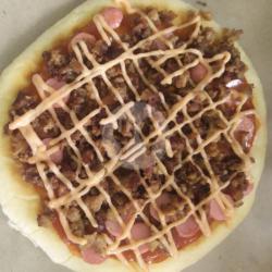 Pizza Sosis Daging Ayam Cincang