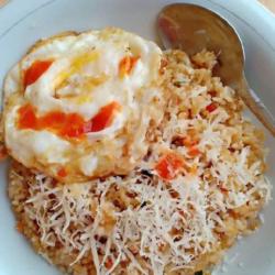 Nasi Goreng Telor Ceplok Keju Serut