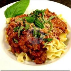 Fettucini Bolognaise