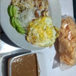 Ketoprak Sayuranya Saja Pake Telor