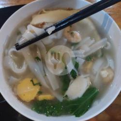 Kwetiao Kuah Seafood