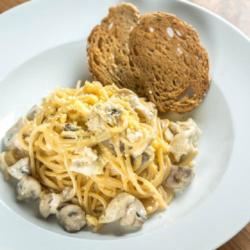 Chicken Carbonara Pasta