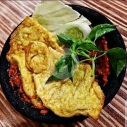 Nasi Telur Penyetan