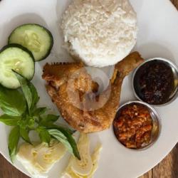 Ayam Goreng Sambal Hitam   Nasi