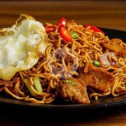 Mie Goreng Kebuli Telor   Ayam