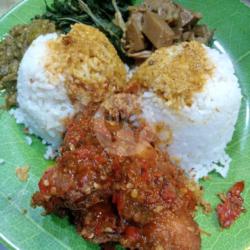 Nasi Ayam Balado