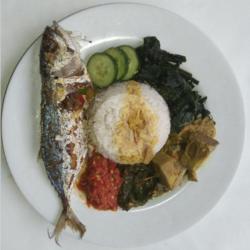 Nasi Ikan Gembung