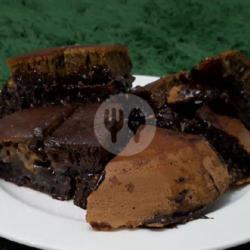 Martabak Black Kismis Coklat