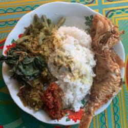 Nasi Ikan Kuniran Balado