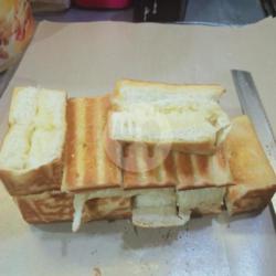 Roti Bakar Rasa Durian Keju Susu