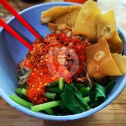 Bihun Ayam Bakso (sapi)   Pangsit