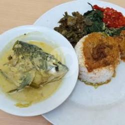 Paket Gulai Ikan Mas