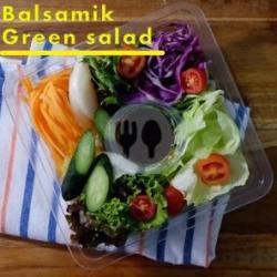 Balsamic Green Salad