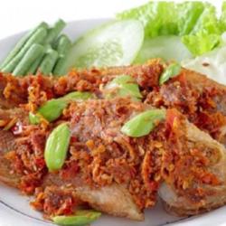 Nila Goreng Sambel Pete