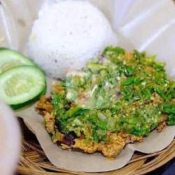 Ayam Geprek   Nasi Smbel Ijo