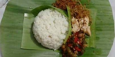 Ayam Bakar Pedas dan Nasi Berkat Wong Ndeso