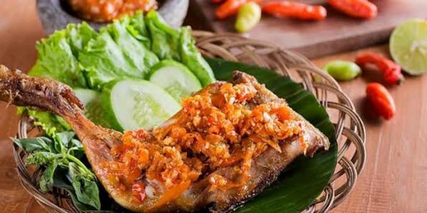 Ayam Penyet Special Mbak Zuni, Jatimulya - GoFood