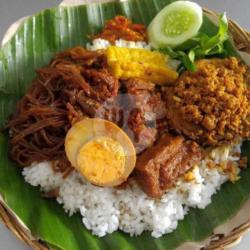 Nasi Campur Ikan Telor