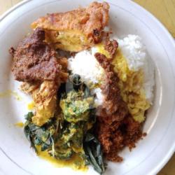 Nasi Padang Rendang   Telor Dadar