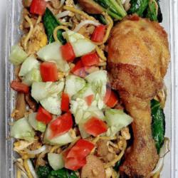 Bakmi Goreng Spesial 1 ( Paha Ayam Goreng )