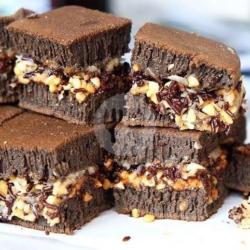 Martabak Brownies Coklat   Kacang