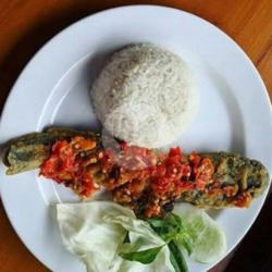 Ikan Lele Geprek   Nasi